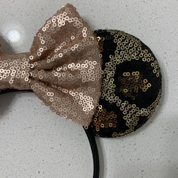 Minnie Mouse Ears Leopard Sequin Headband - Picture 3 of 7